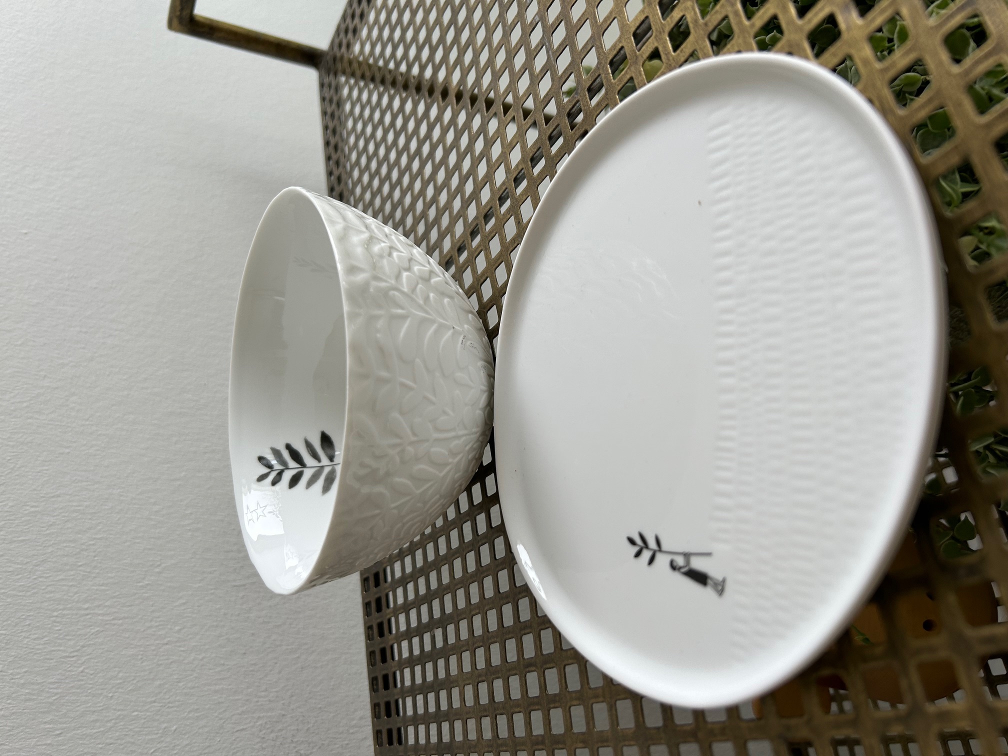 Skål og lille tallerken