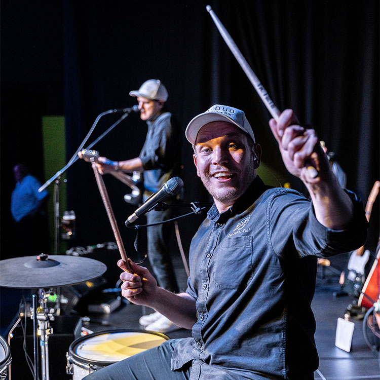 Mad & Musik - MD-Duo (11/04-26)